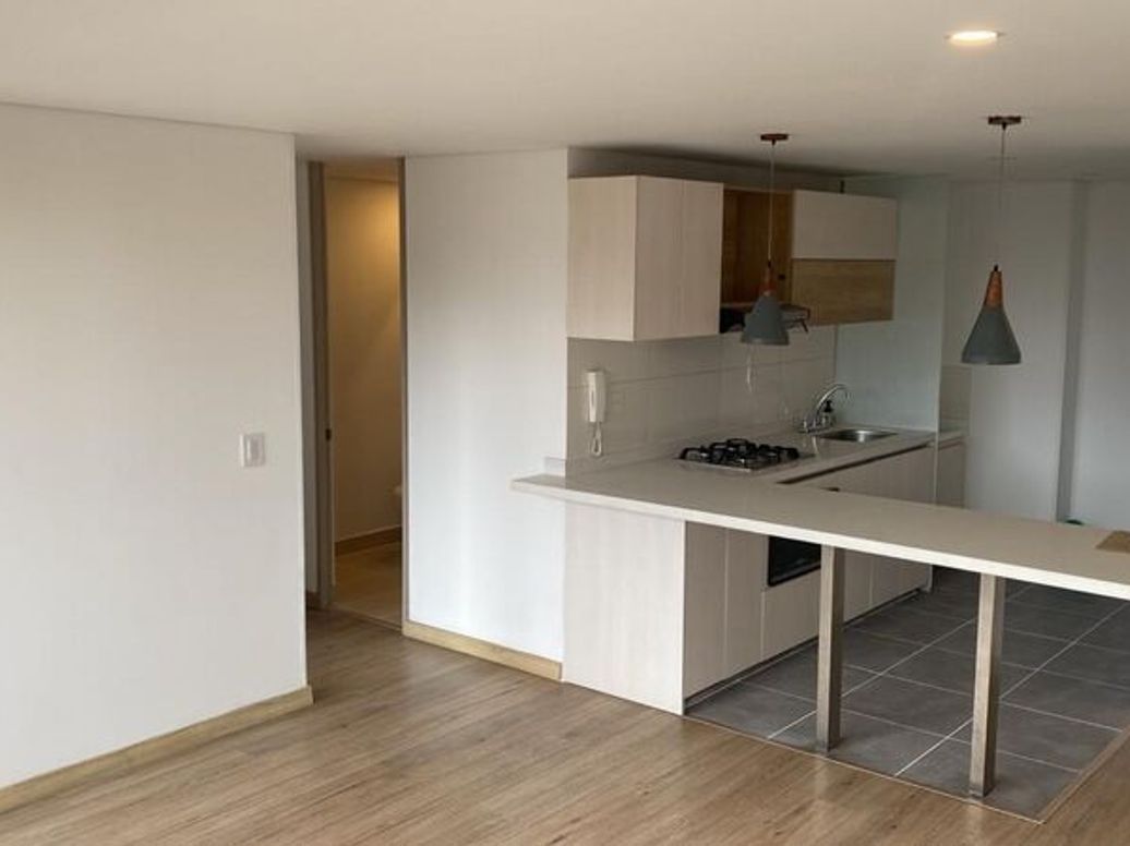Apartamento de 2 alcobas en venta en Las Acasias, Bogotá, 80 m² · foto 4 de 8