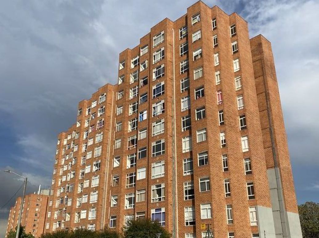 Apartamento de 3 alcobas en venta en Campo Alegre, Bogotá, 45 m² · foto 13 de 14