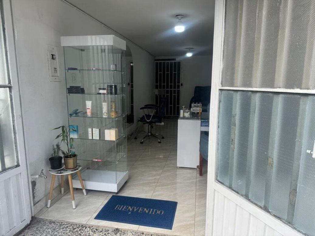 Casa de 7 alcobas en venta en Remanso Sur, Bogotá, 800 m² · foto 15 de 16