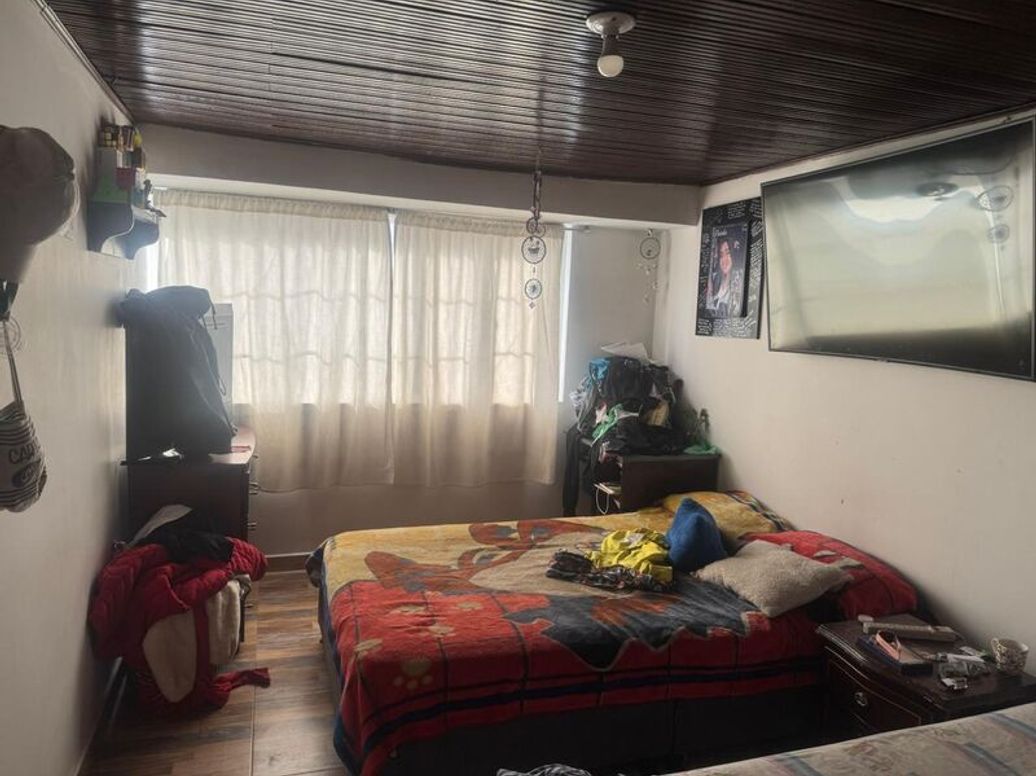 Casa de 7 alcobas en venta en Remanso Sur, Bogotá, 800 m² · foto 9 de 16