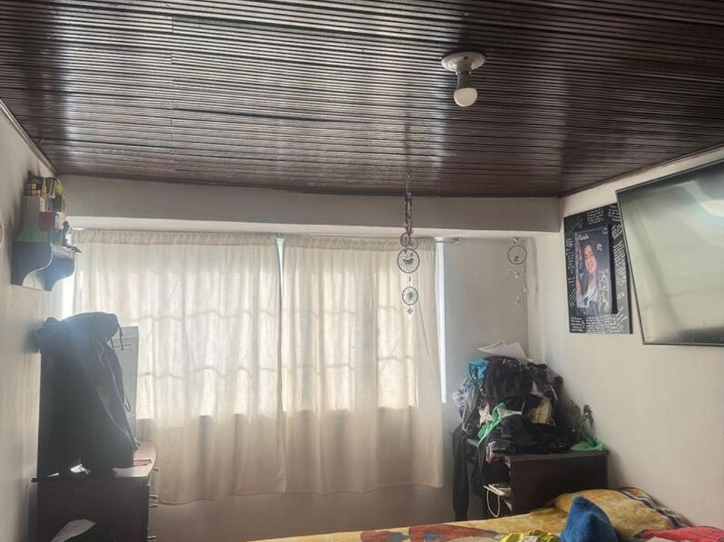 Casa de 7 alcobas en venta en Remanso Sur, Bogotá, 800 m² · foto 11 de 16