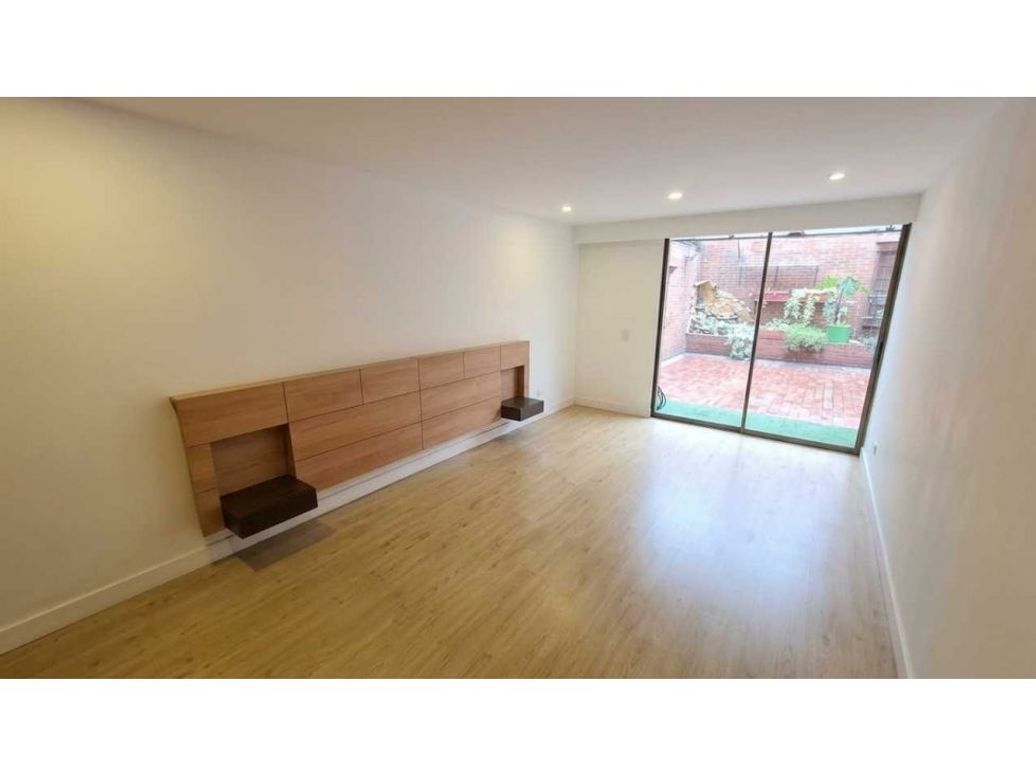Apartamento de 3 alcobas en venta en Santa Barbara, Bogotá, 192 m² · foto 13 de 17
