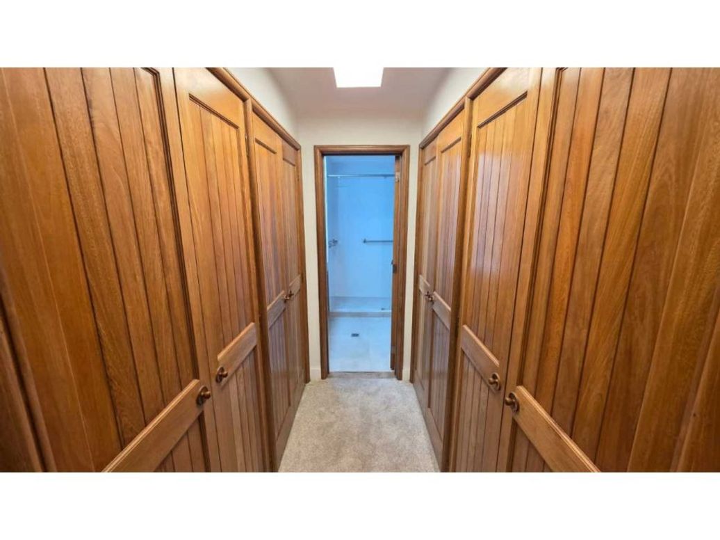 Apartamento de 3 alcobas en venta en Santa Barbara, Bogotá, 192 m² · foto 16 de 17