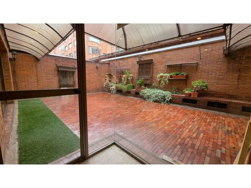Apartamento de 3 alcobas en venta en Santa Barbara, Bogotá, 192 m² · foto 17 de 17