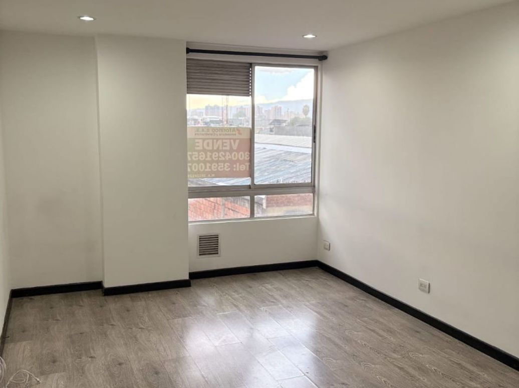 Apartamento de 3 alcobas en venta en Boyacá, Bogotá, 80 m² · foto 3 de 14
