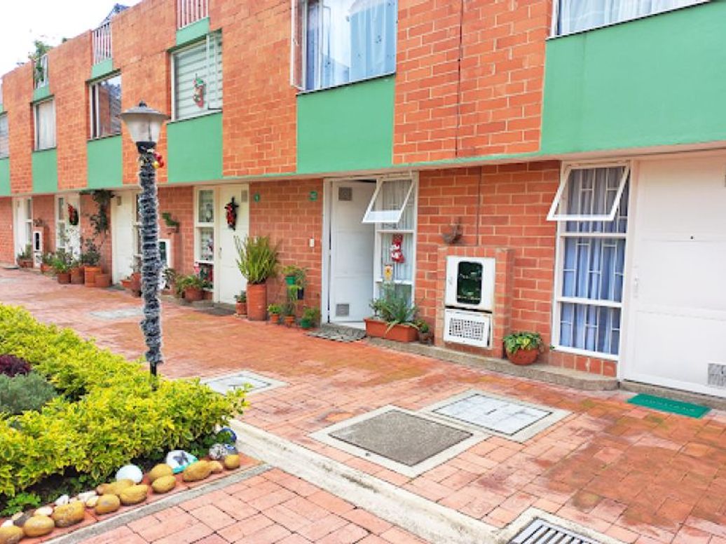 Casa en venta en San Antonio Norte, Bogotá · foto 2 de 20