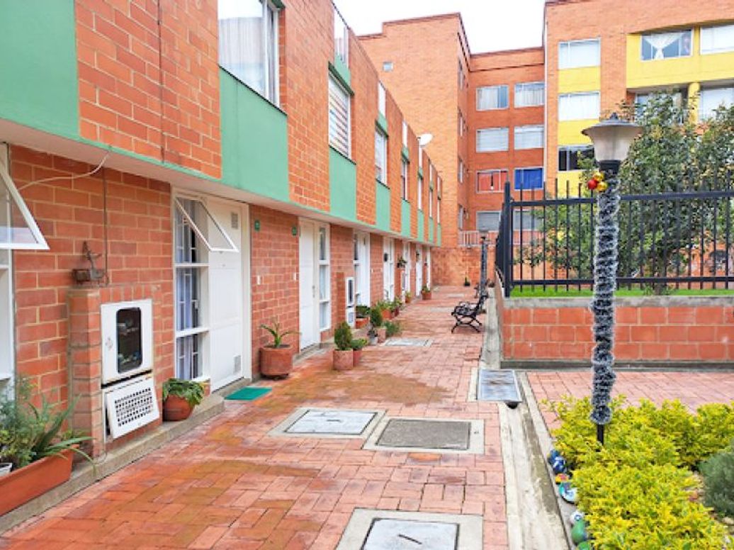 Casa en venta en San Antonio Norte, Bogotá · foto 3 de 20