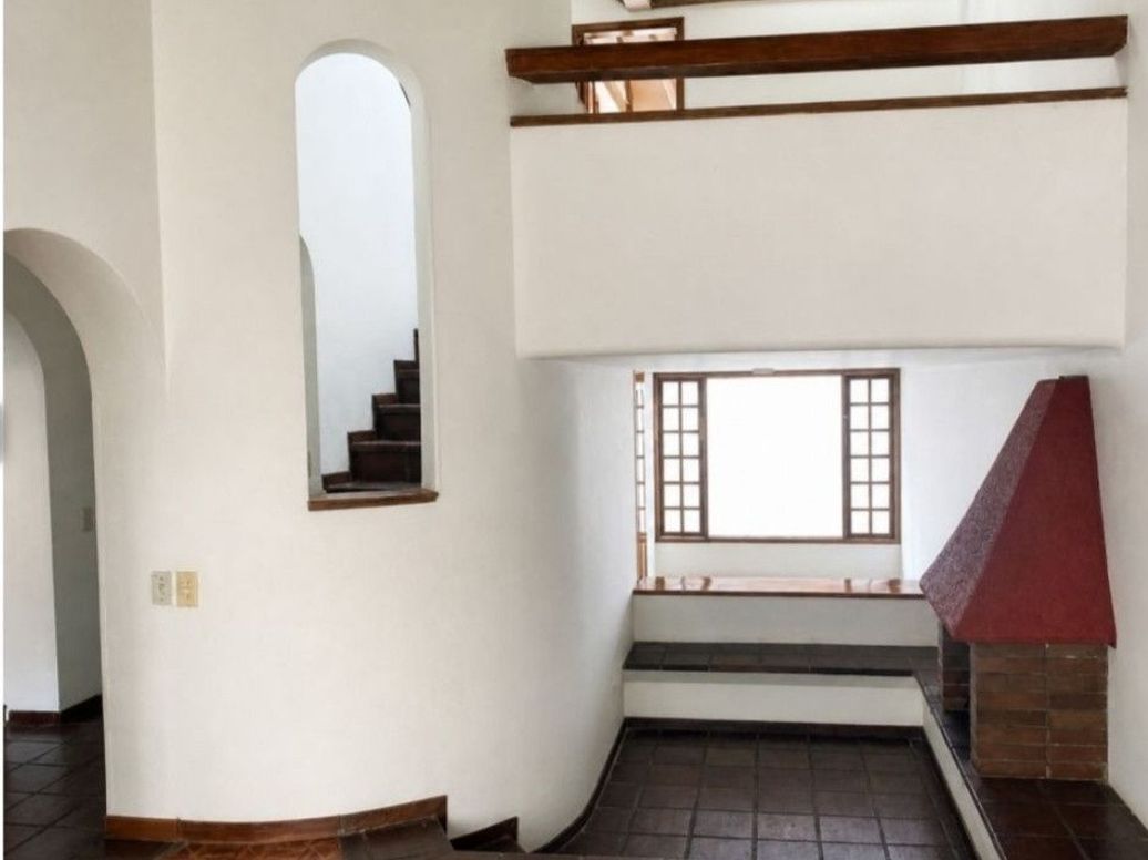 Casa de 3 alcobas en venta en Cedro Narvaez, Bogotá, 160 m² · foto 2 de 8