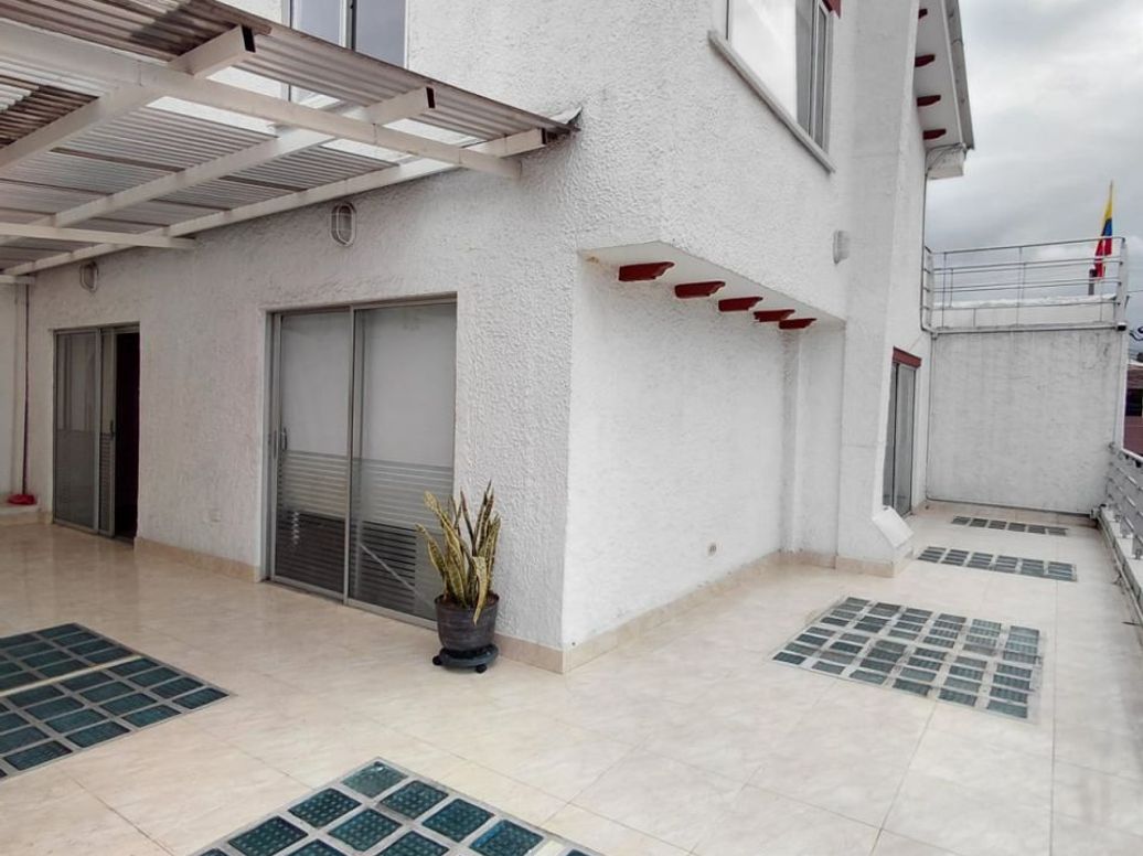 Casa de 5 alcobas en venta en Villa Del Prado, Bogotá, 186 m² · foto 16 de 20