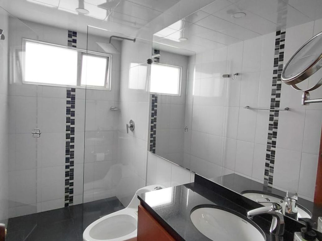 Casa de 5 alcobas en venta en Villa Del Prado, Bogotá, 186 m² · foto 14 de 20