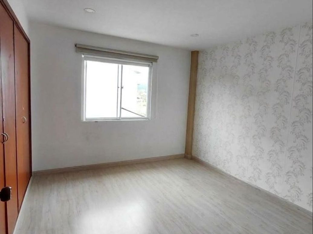 Casa de 5 alcobas en venta en Villa Del Prado, Bogotá, 186 m² · foto 18 de 20