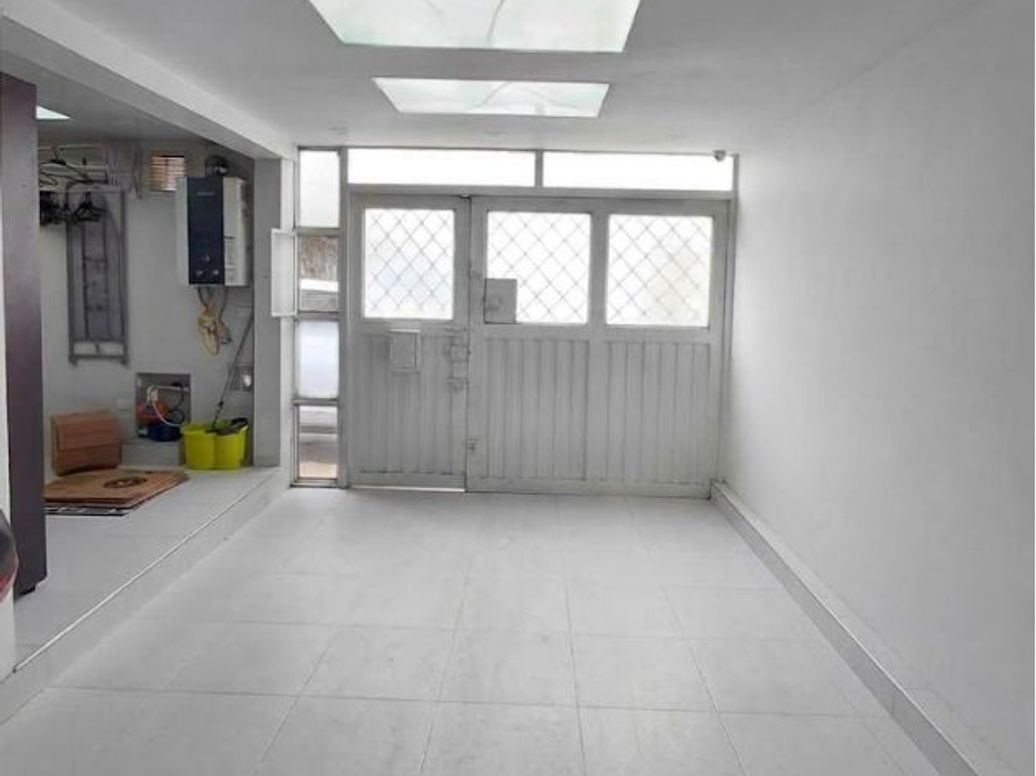 Casa de 5 alcobas en venta en Villa Del Prado, Bogotá, 186 m² · foto 9 de 20