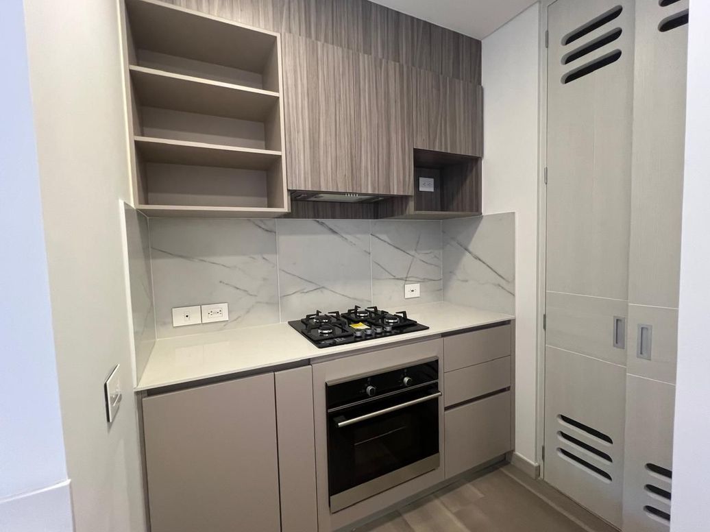 Apartamento de 2 alcobas en venta en Antiguo Country, Bogotá, 92 m² · foto 3 de 18