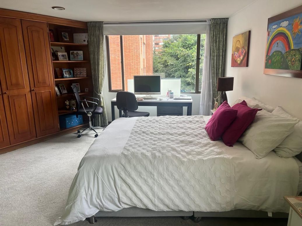 Apartamento de 3 alcobas en venta en Molinos Norte, Bogotá, 210 m² · foto 13 de 17
