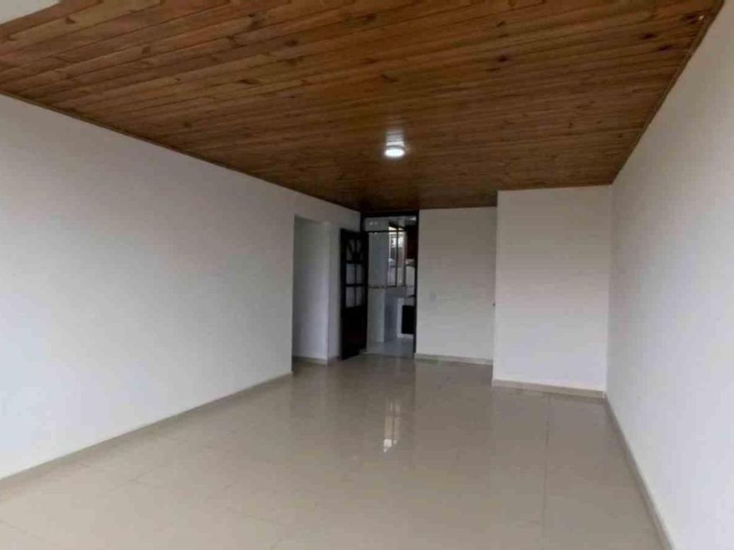 Apartamento de 3 alcobas en venta en Modelia, Bogotá, 64 m² · foto 3 de 20