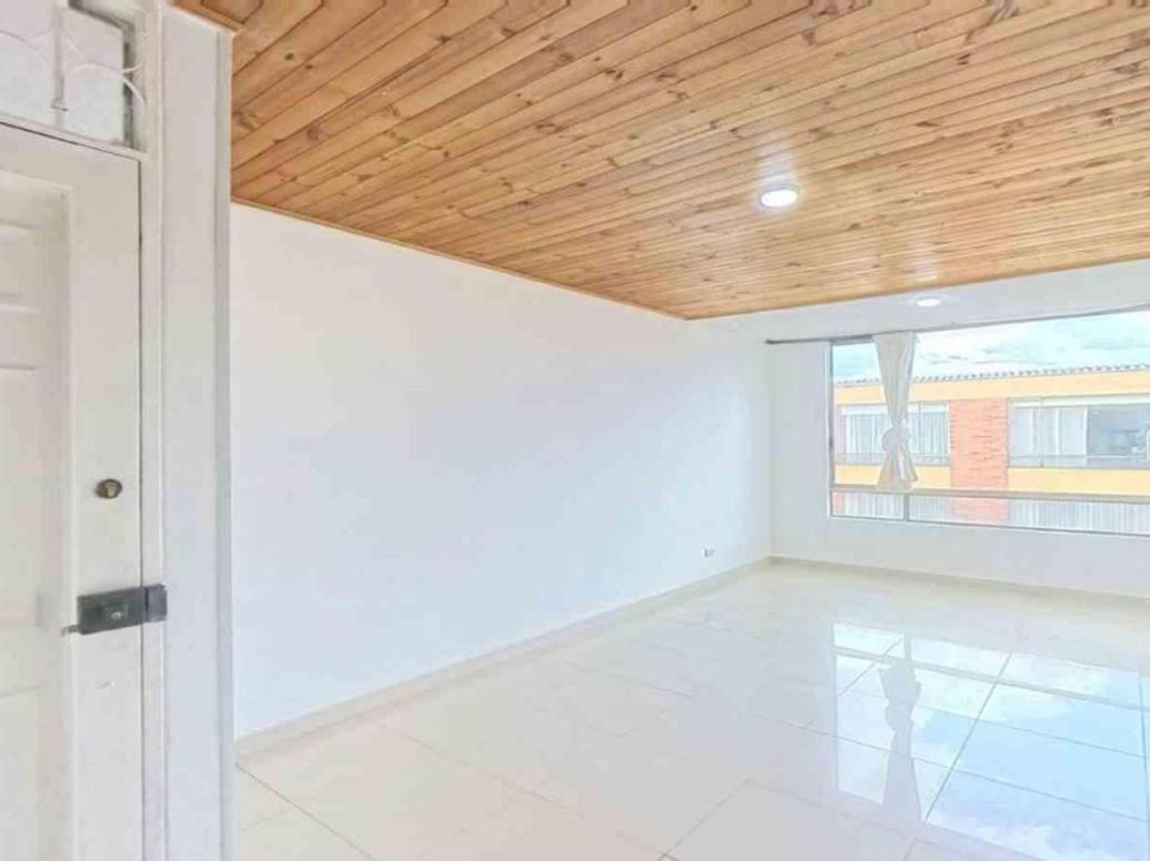 Apartamento de 3 alcobas en venta en Modelia, Bogotá, 64 m² · foto 2 de 20