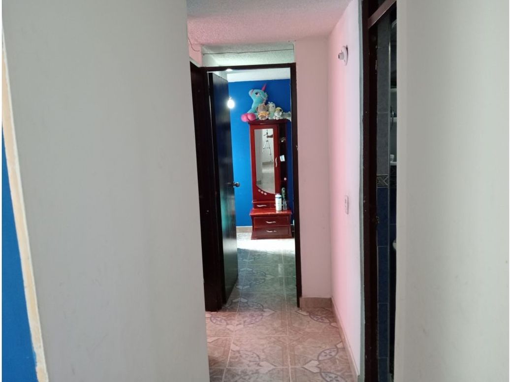 Apartamento de 3 alcobas en venta en Centro Engativa, Bogotá, 49 m² · foto 13 de 20