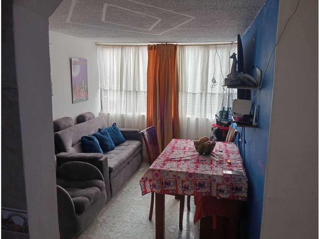 Apartamento de 3 alcobas en venta en Centro Engativa, Bogotá, 49 m² · foto 9 de 20