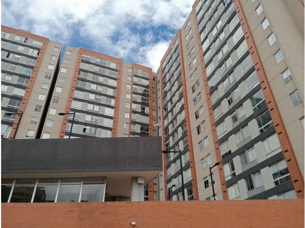 Apartamento de 2 alcobas en venta en La Felicidad, Bogotá, 38 m² · foto 2 de 20