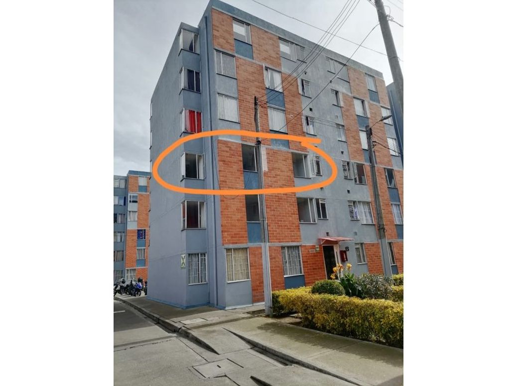 Apartamento de 3 alcobas en venta en Porvenir, Bogotá, 40 m² · foto 2 de 7