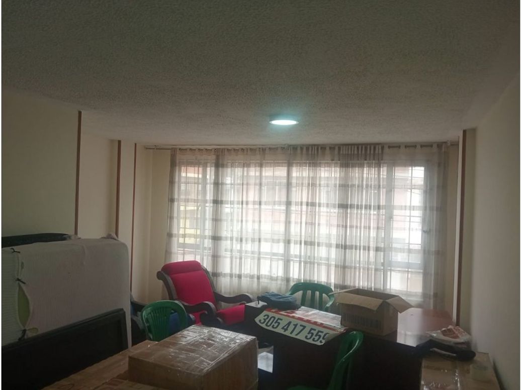 Casa de 5 alcobas en venta en Villa Gladys, Bogotá, 240 m² · foto 6 de 16