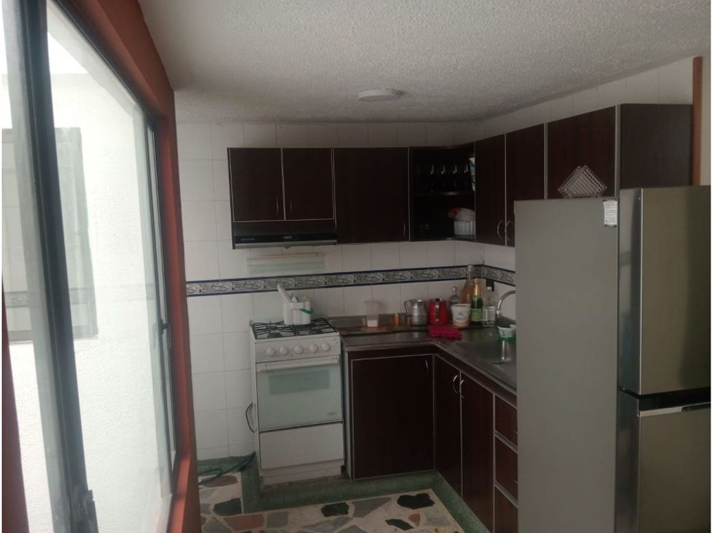 Casa de 5 alcobas en venta en Villa Gladys, Bogotá, 240 m² · foto 5 de 16