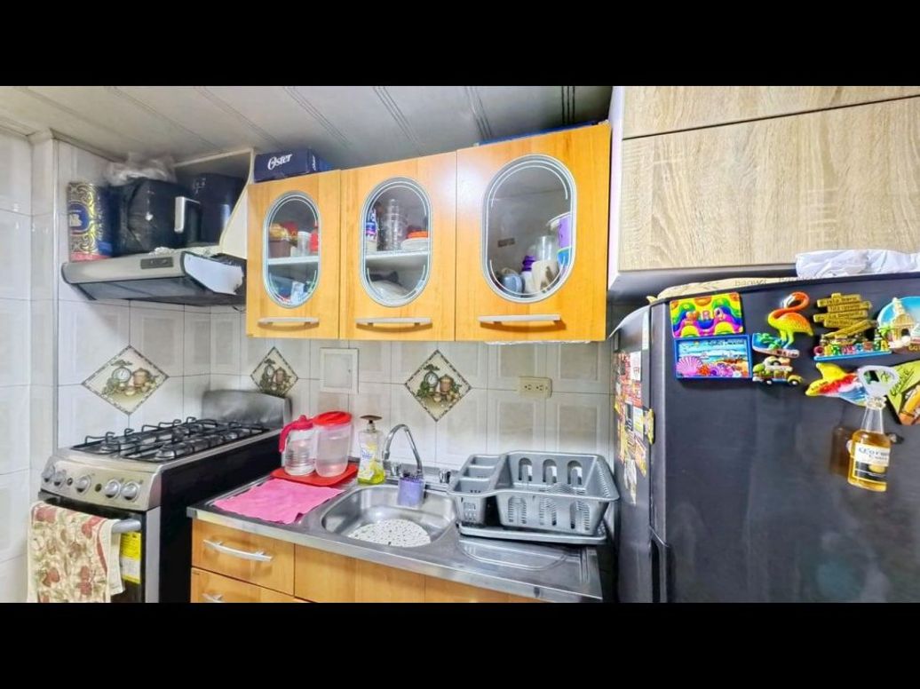 Apartamento de 3 alcobas en venta en Santa Teresita, Bogotá, 44 m² · foto 4 de 20