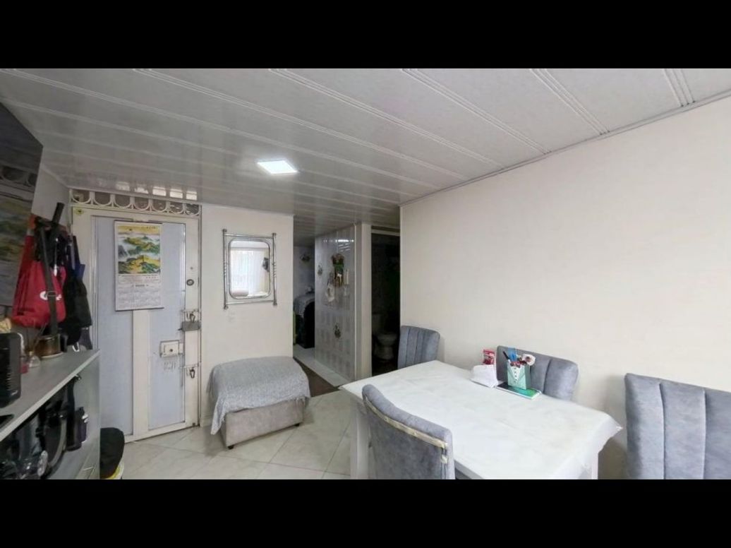 Apartamento de 3 alcobas en venta en Santa Teresita, Bogotá, 44 m² · foto 3 de 20