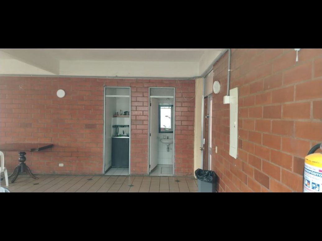 Apartamento de 3 alcobas en venta en Santa Teresita, Bogotá, 44 m² · foto 15 de 20