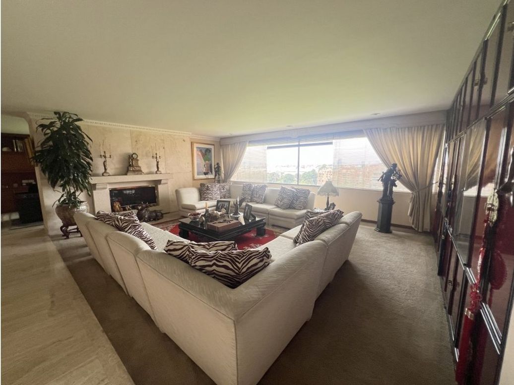 Apartamento en venta en La Carolina, Bogotá · foto 2 de 20