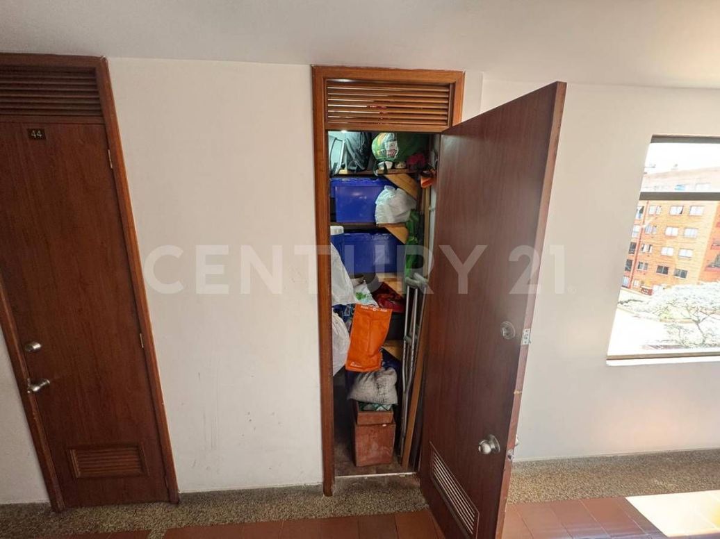 Apartamento de 3 alcobas en venta en Hayuelos, Bogotá, 93 m² · foto 17 de 20
