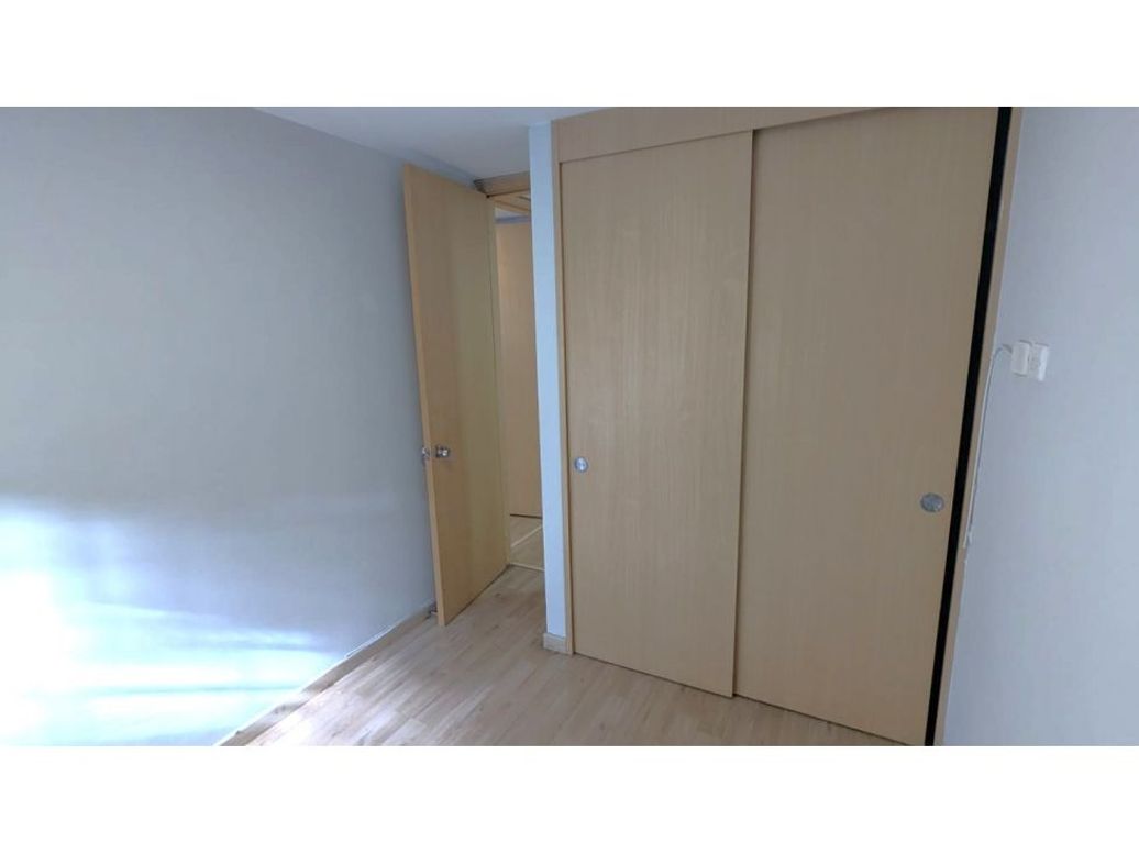 Apartamento de 2 alcobas en venta en Villemar Fontibon, Bogotá, 45 m² · foto 4 de 19