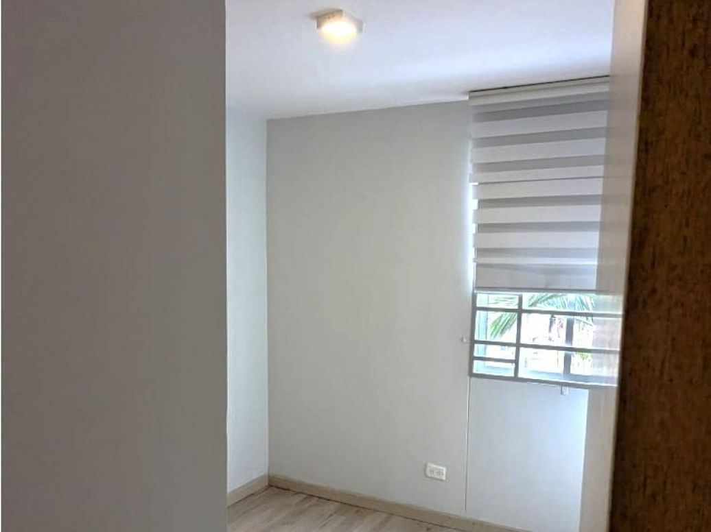 Apartamento de 2 alcobas en venta en Villemar Fontibon, Bogotá, 45 m² · foto 7 de 19