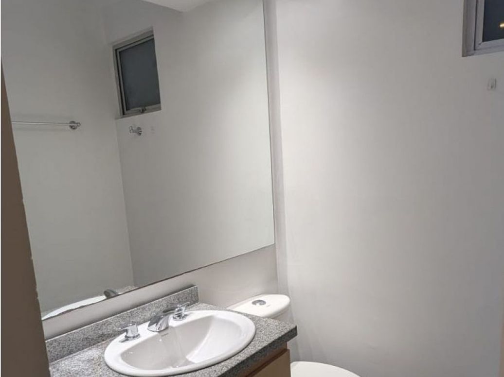 Apartamento de 2 alcobas en venta en Villemar Fontibon, Bogotá, 45 m² · foto 13 de 19