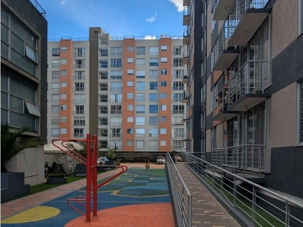 Apartamento de 2 alcobas en venta en Villemar Fontibon, Bogotá, 45 m² · foto 18 de 19