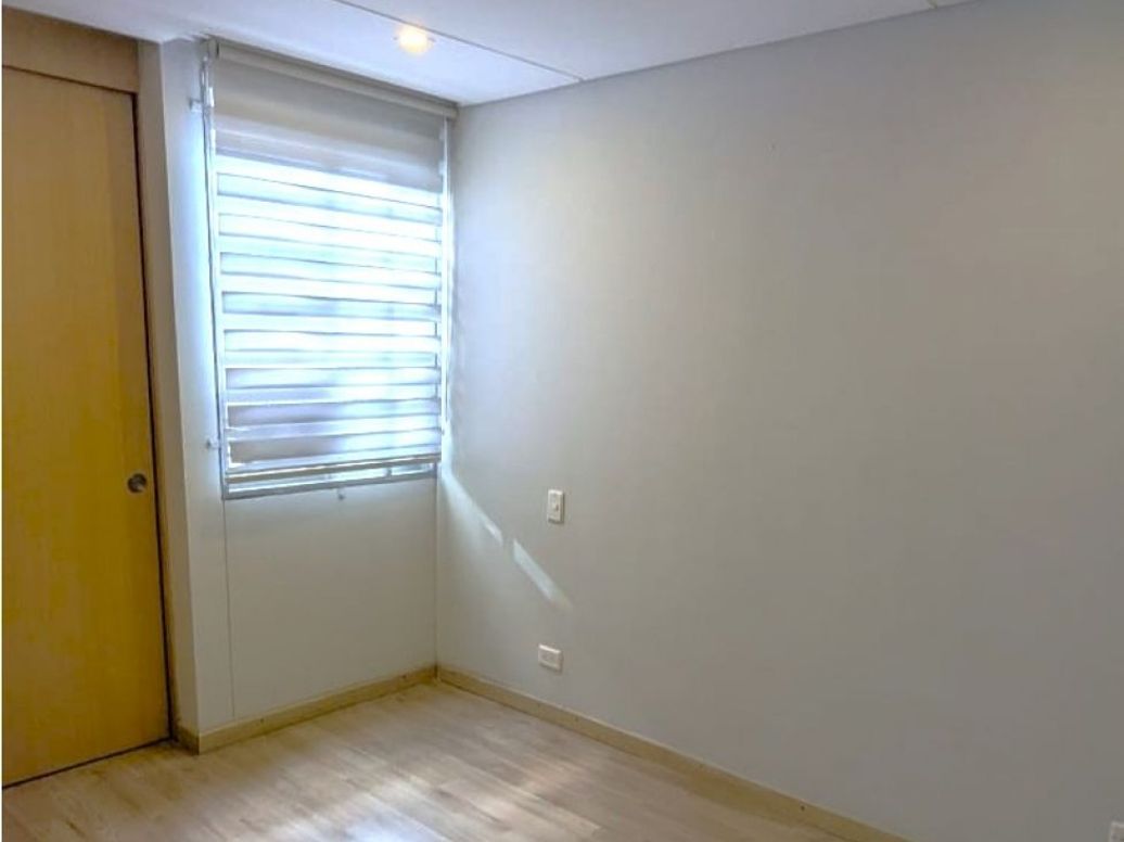 Apartamento de 2 alcobas en venta en Villemar Fontibon, Bogotá, 45 m² · foto 5 de 19