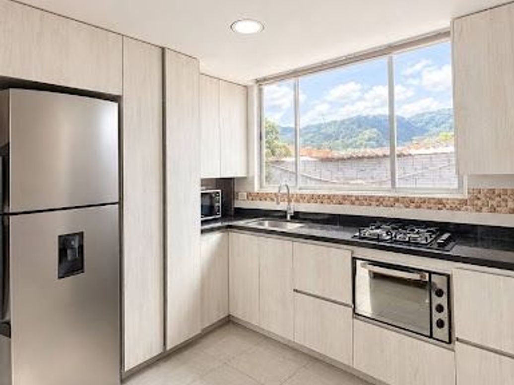 Apartamento de 3 alcobas en venta en San Felipe, Bogotá, 94 m² · foto 3 de 12