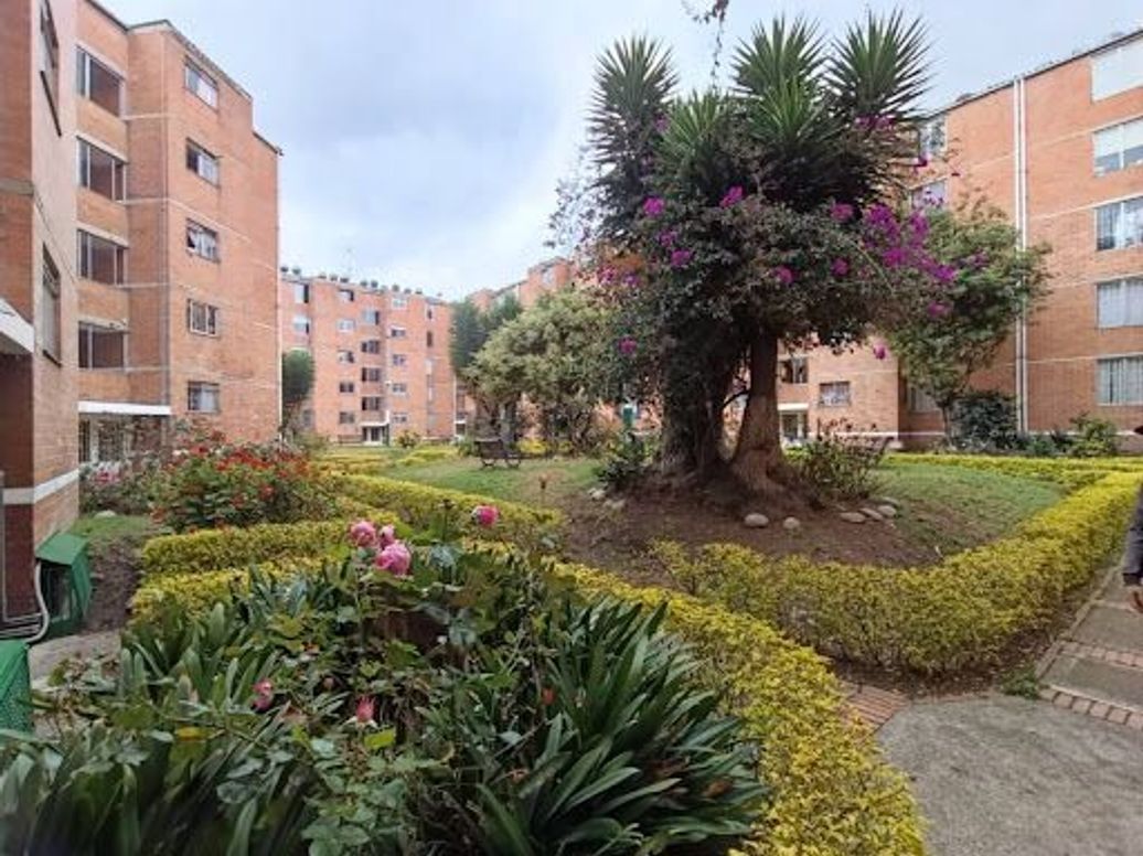 Apartamento de 2 alcobas en venta en Parque Metropolitano El Tunal, Bogotá, 60 m² · foto 3 de 20