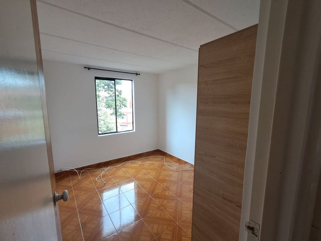 Apartamento de 2 alcobas en venta en Ub. El Cortijo, Bogotá, 49 m² · foto 3 de 20