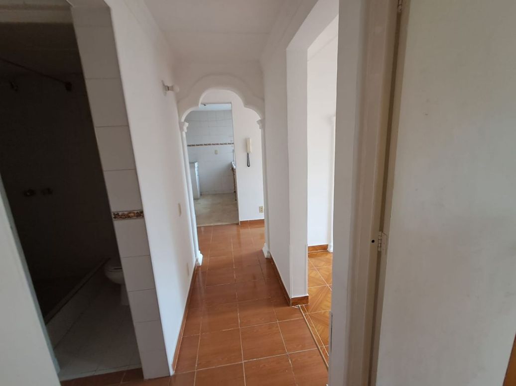 Apartamento de 2 alcobas en venta en Ub. El Cortijo, Bogotá, 49 m² · foto 2 de 20