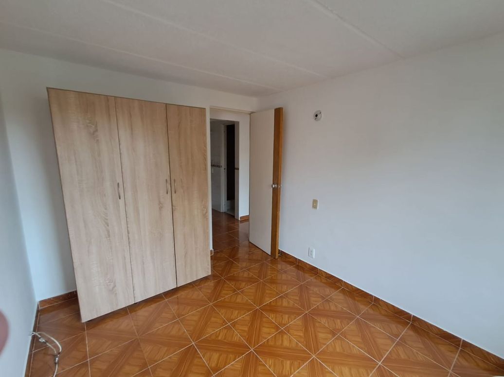 Apartamento de 2 alcobas en venta en Ub. El Cortijo, Bogotá, 49 m² · foto 10 de 20