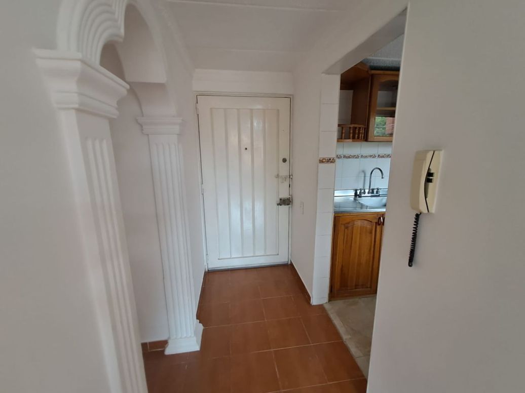 Apartamento de 2 alcobas en venta en Ub. El Cortijo, Bogotá, 49 m² · foto 9 de 20
