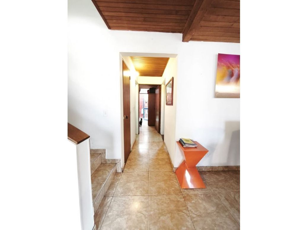 Casa de 5 alcobas en venta en El Redil, Bogotá, 72 m² · foto 8 de 20