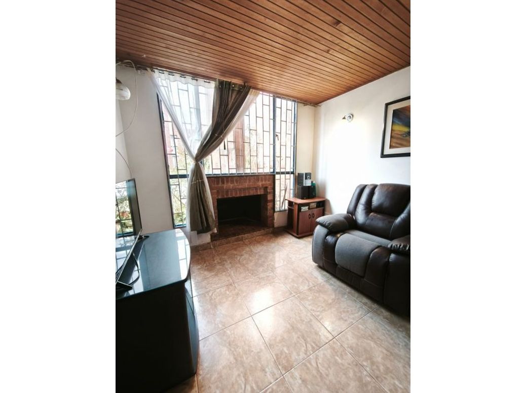 Casa de 5 alcobas en venta en El Redil, Bogotá, 72 m² · foto 4 de 20