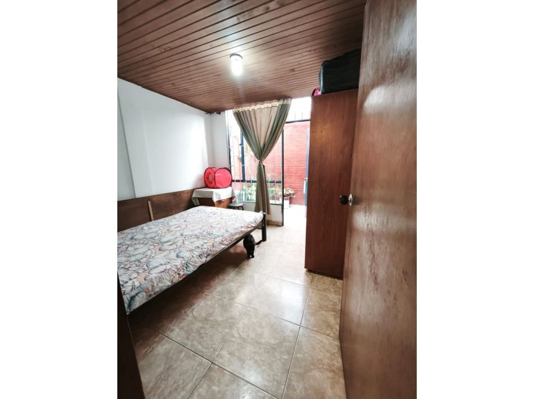 Casa de 5 alcobas en venta en El Redil, Bogotá, 72 m² · foto 10 de 20