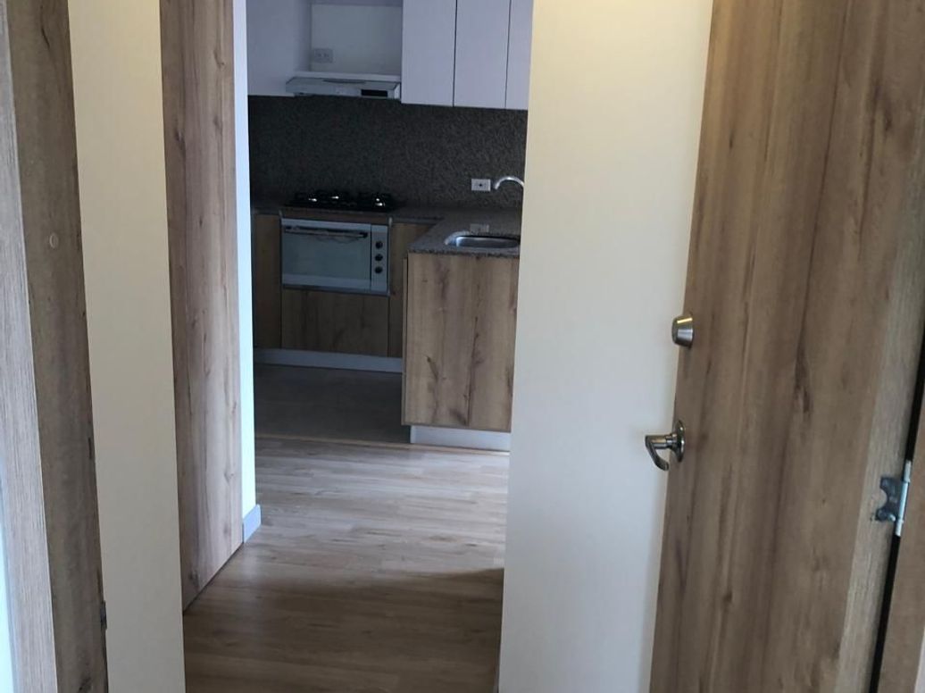 Apartamento de 1 alcoba en venta en Galerías, Bogotá, 41 m² · foto 2 de 7