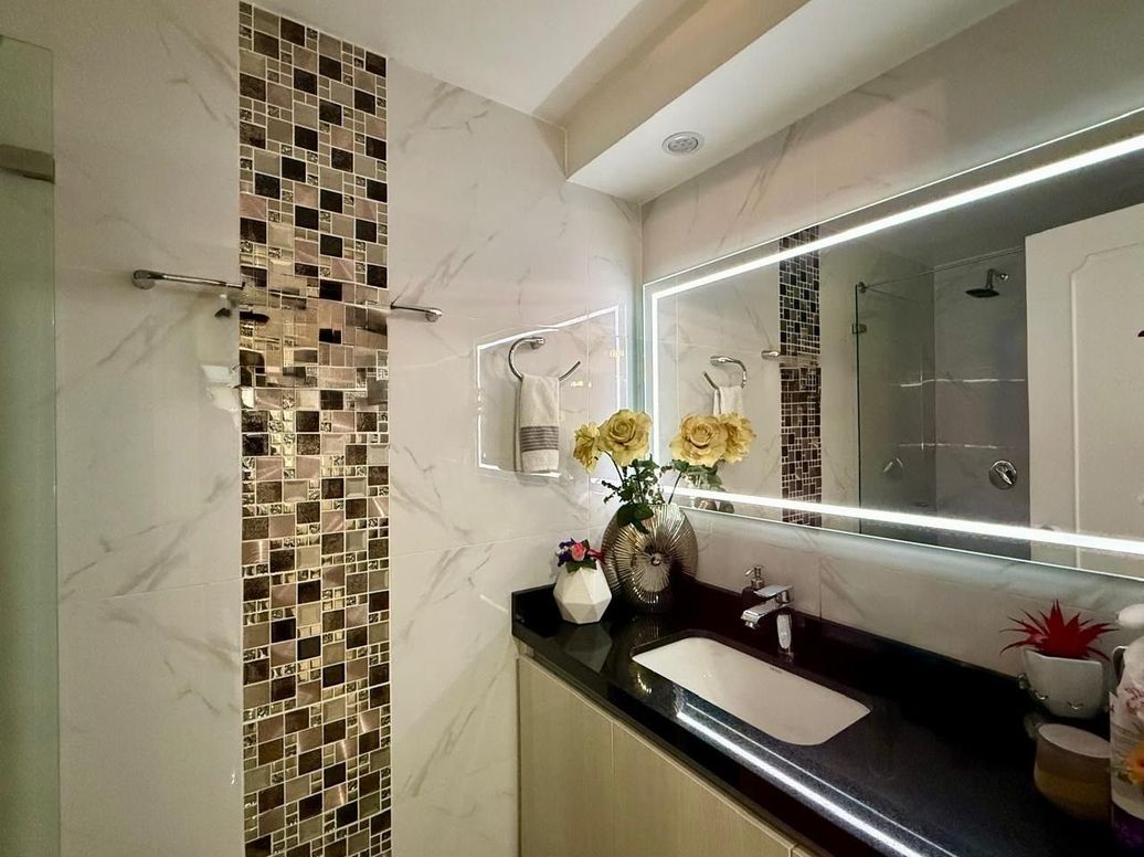 Apartamento de 2 alcobas en venta en Santa Barbara Central, Bogotá, 77 m² · foto 10 de 12