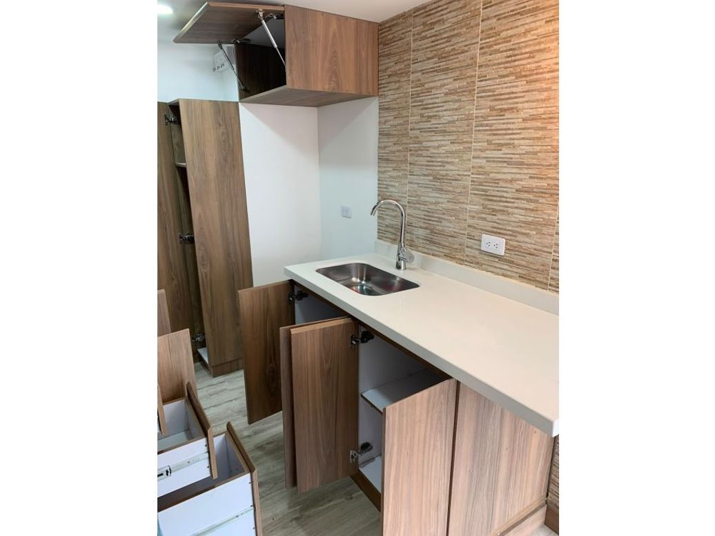 Apartamento de 2 alcobas en venta en La Felicidad, Bogotá, 46 m² · foto 4 de 14