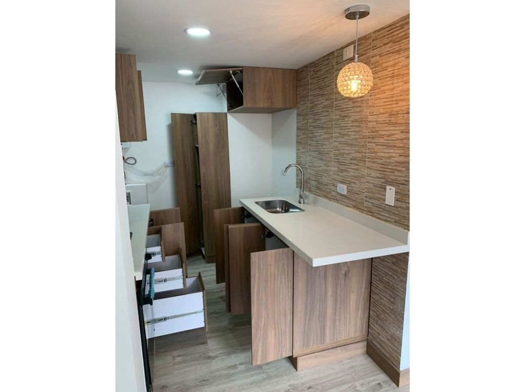 Apartamento de 2 alcobas en venta en La Felicidad, Bogotá, 46 m² · foto 3 de 14