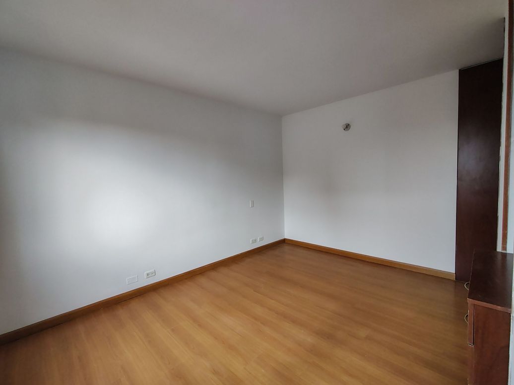 Apartamento en venta en Pradera Norte, Bogotá · foto 3 de 20
